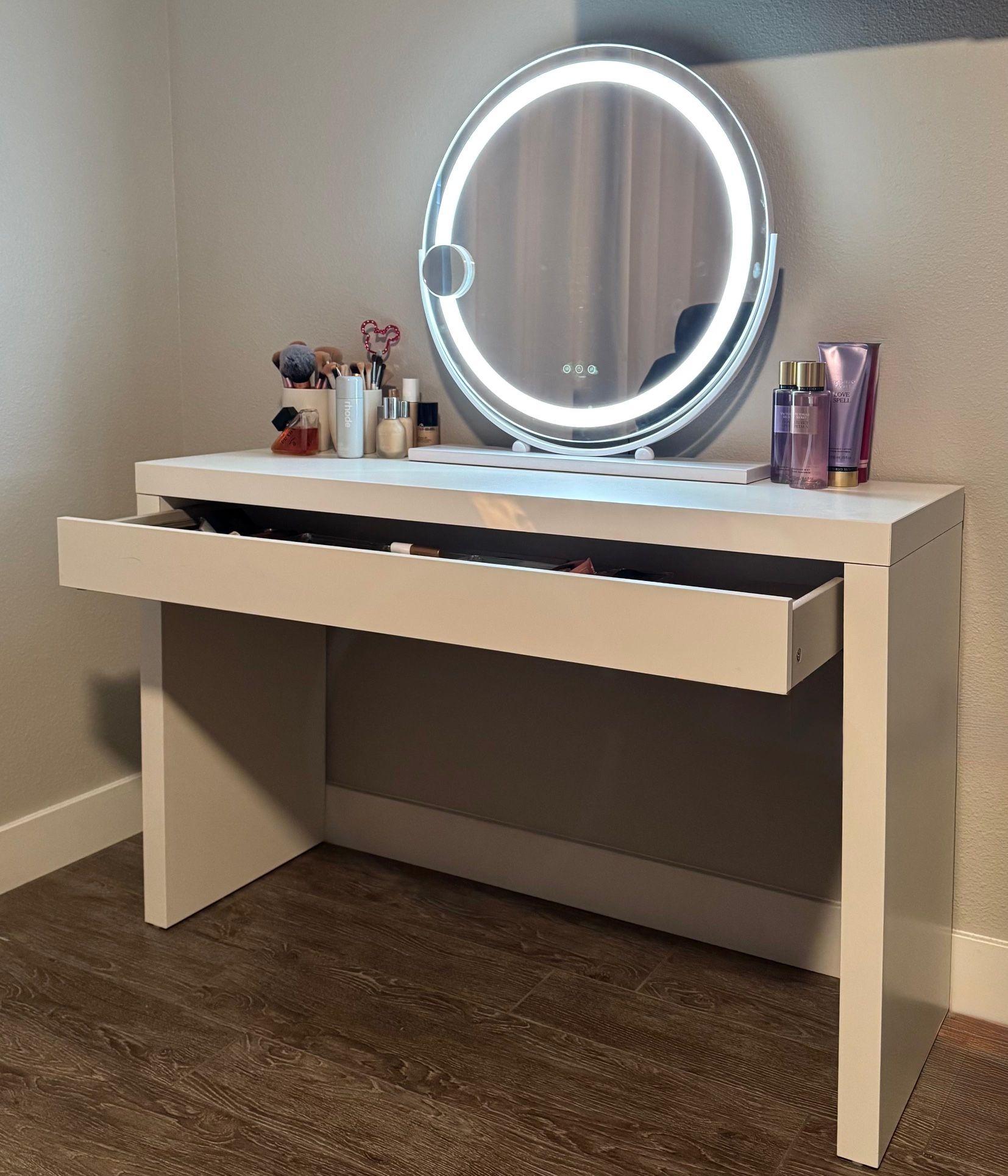 Vanity Table With Mirror 48inch