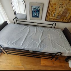 Hospital bed(Dalton)