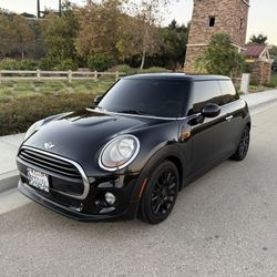 2017 Mini Cooper