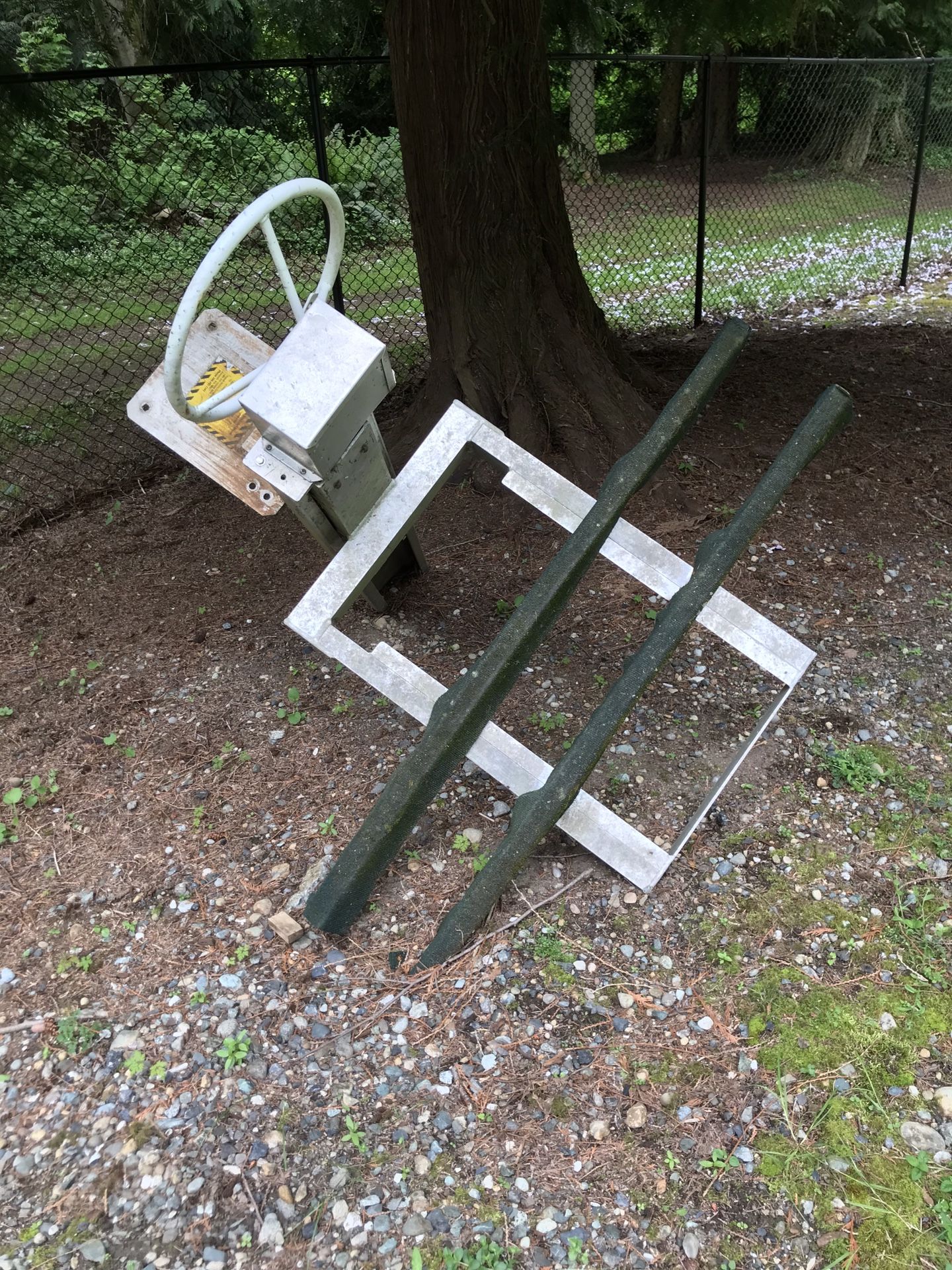 Nyman jet ski lift