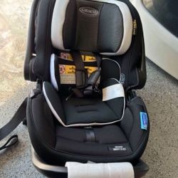 Infant Car seat 