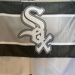 Chicago White Sox Wall Flag (3’x5’)