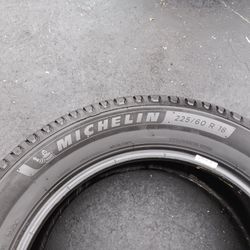 2 llantas 225 60 R18 Michelin Defender 2