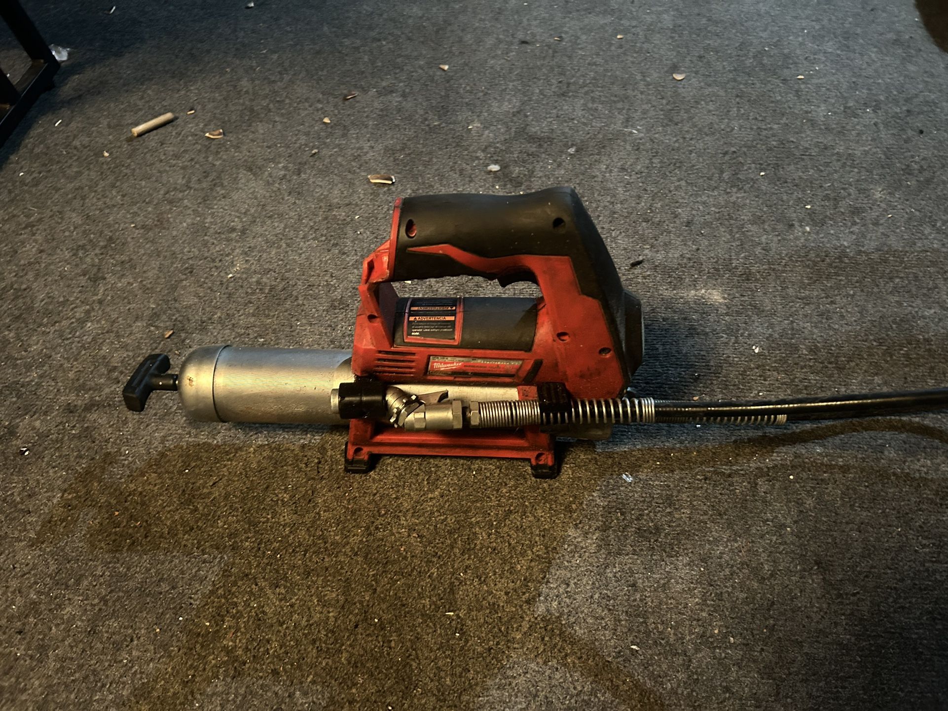 Milwaukee 24-46 -20 M12 Grease Gun