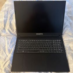 Gaming Laptop GIGABYTE G6 KF 16″ i7‑13620H · RTX 4060 · 32 GB · 1 TB · 165 Hz