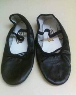 NEW  black ballet slipper shoes size 1 med $5 FIRM
