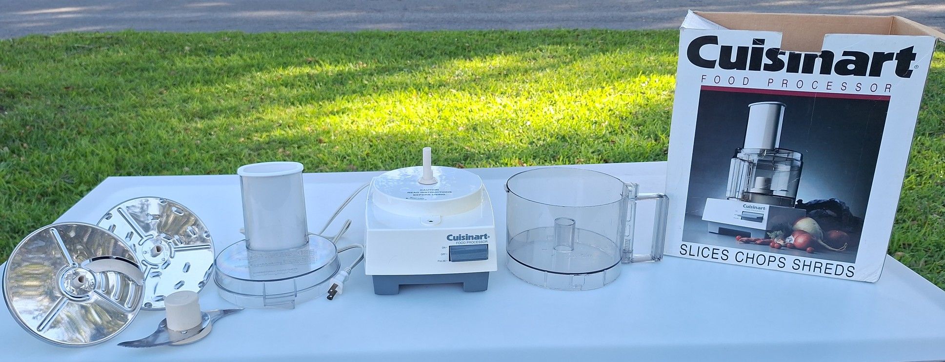 Cuisinart Dlc-5 TX Type 25 Food Processor. 7 Cup Capacity