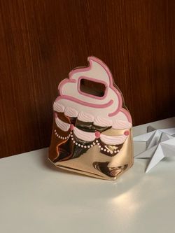 Bath and Works Cupcake Shaped Novelty Mini Handbag