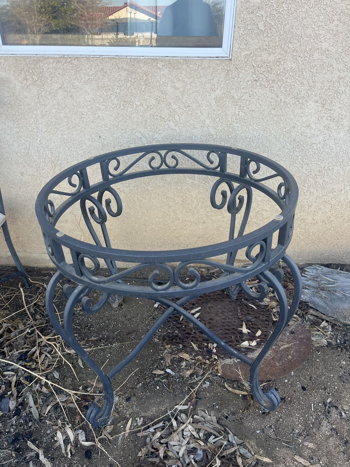 Dining Table And Chairs 