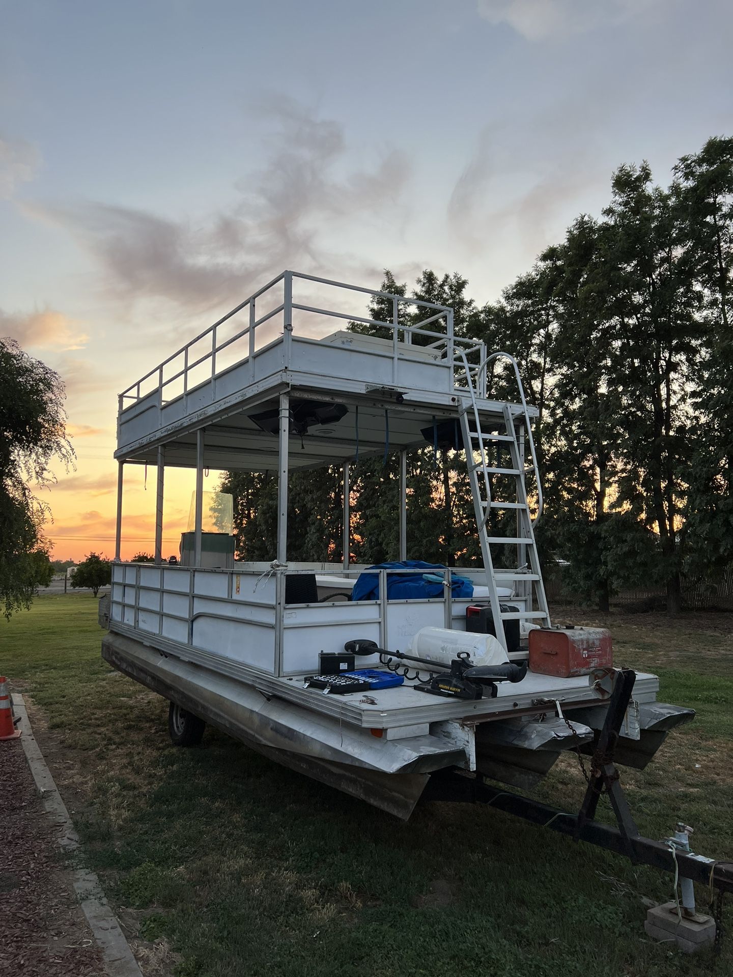 Double Deck Pontoon Boat for Sale in Lemoore, CA OfferUp