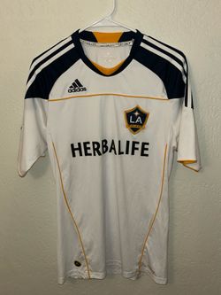Soccer Jersey Herbalife Size adult Small.