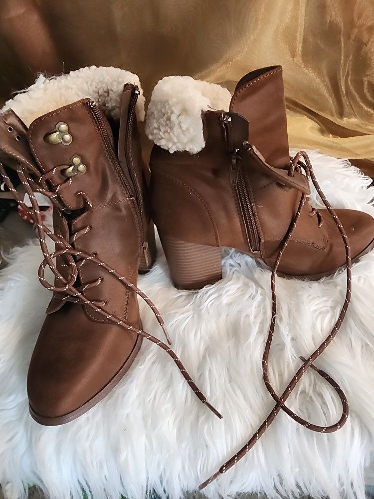 Winter Boots Size 7 5 New