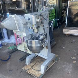 30 qt mixer with cheese grinder 