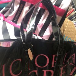 Victoria’s Secrets Totes. A Lady Gaga  Sema Gomez Totes