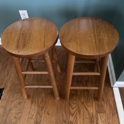 2 Stools