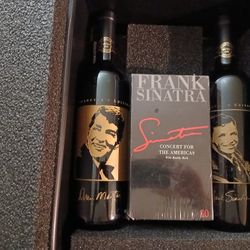 Vintage Set Frank sinatra Dean martin Vhs & Bottle Set  1990's