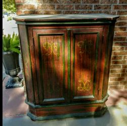 TV Armoire