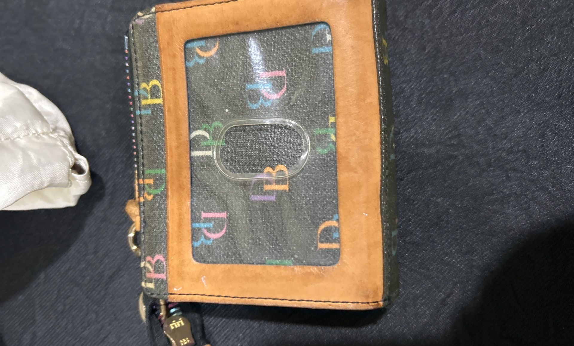 Small I’d Wallet