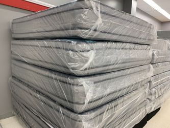 Twin mattress