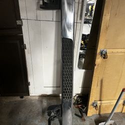 2106 Dodge Ram 1500 Step Bar