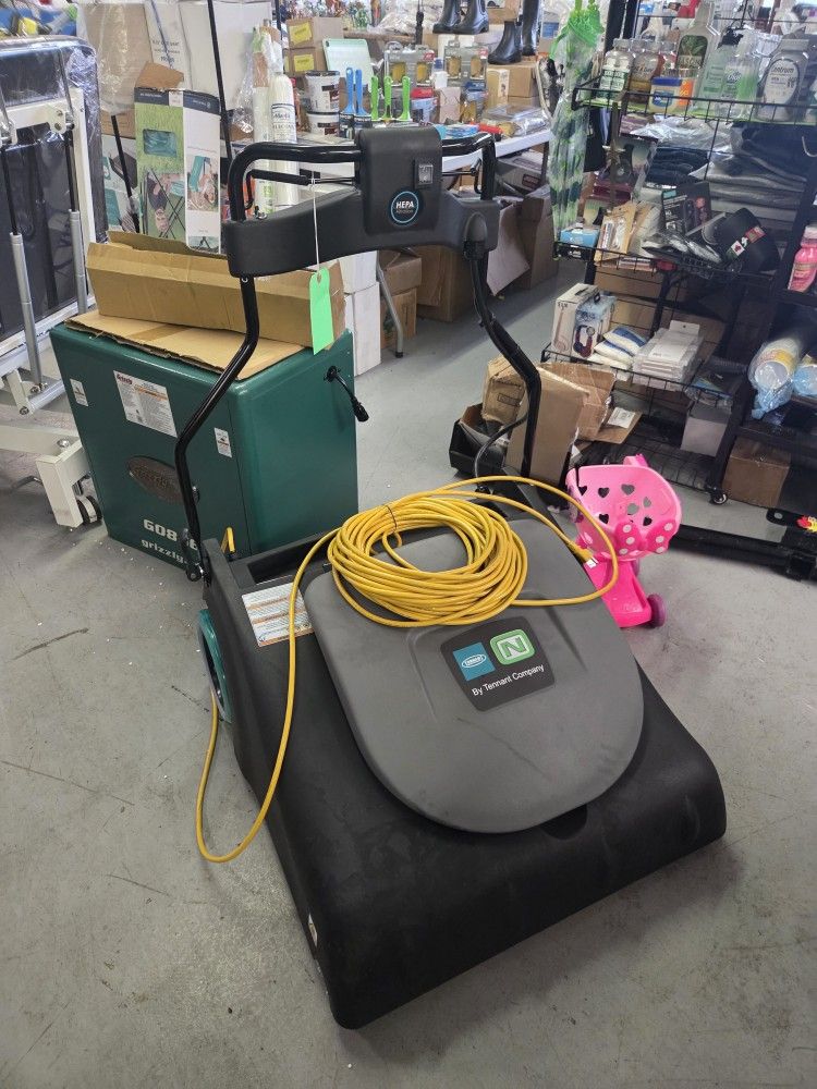 Tennant V-WA-30 Wide Area Vacuum