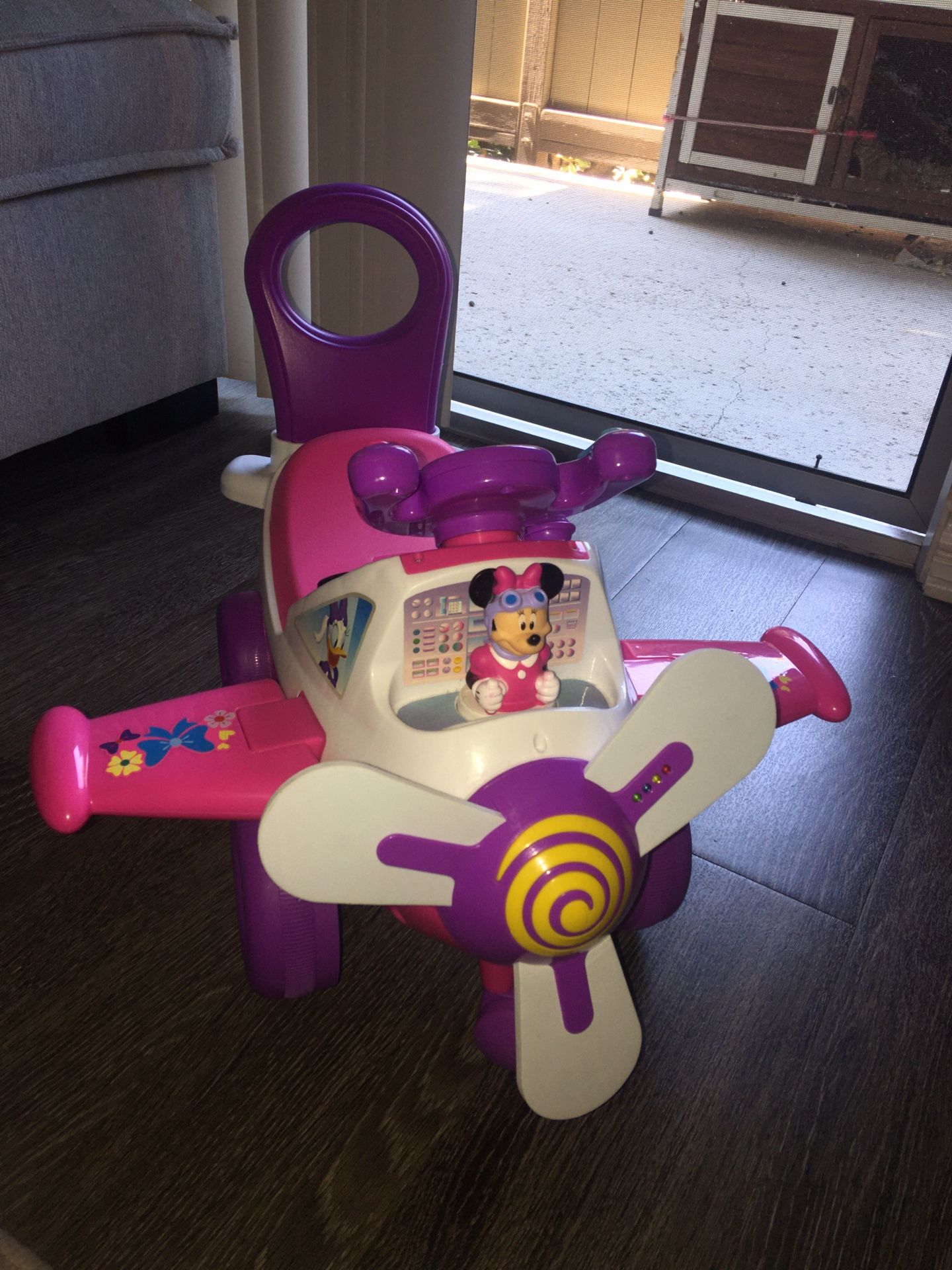 Minnie Airplane