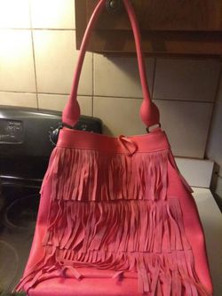 Bring the summer in with coral