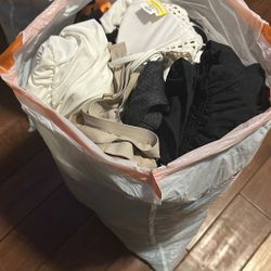 Ropa De Mujer SML Toda Por $10 Buenas Condiciones 