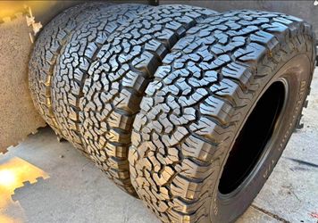 275/65/20 Bfgoodrich vendo un set de llantas usadas excelente condiciones de vida las 4 â
đ¤ŠI am selling a set of used tires, all 4 in excellent living