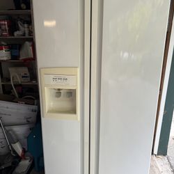 KitchenAid Refrigerator Fridge 25.4 Cu Ft Side by Side clean