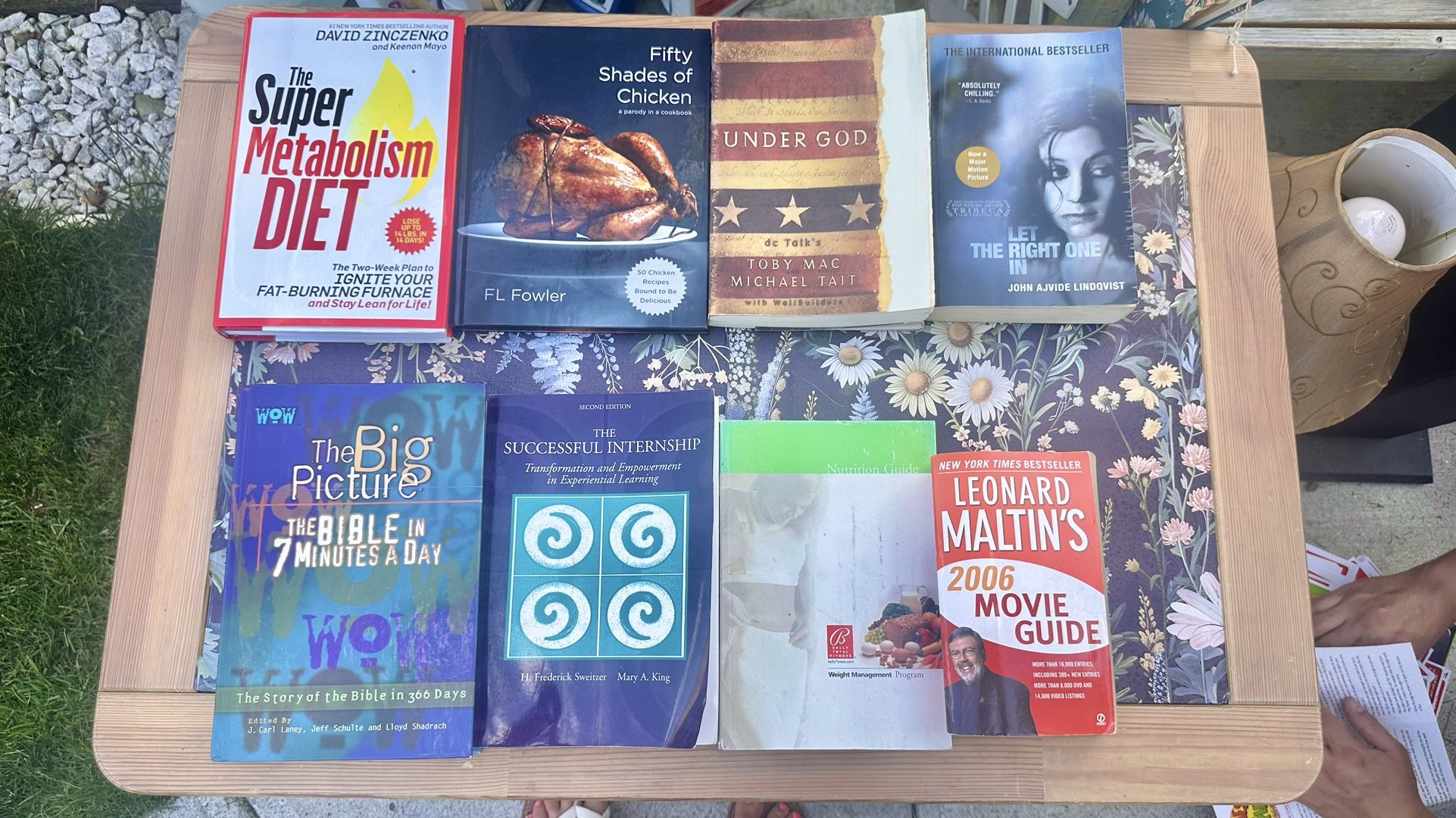 📚 Huge Book Sale – Health, Cooking, Fiction & More!