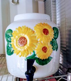 CERAMIC WATER DISPENSER 