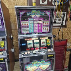 IGT SLOT MACHINE (Double Double Diamond)