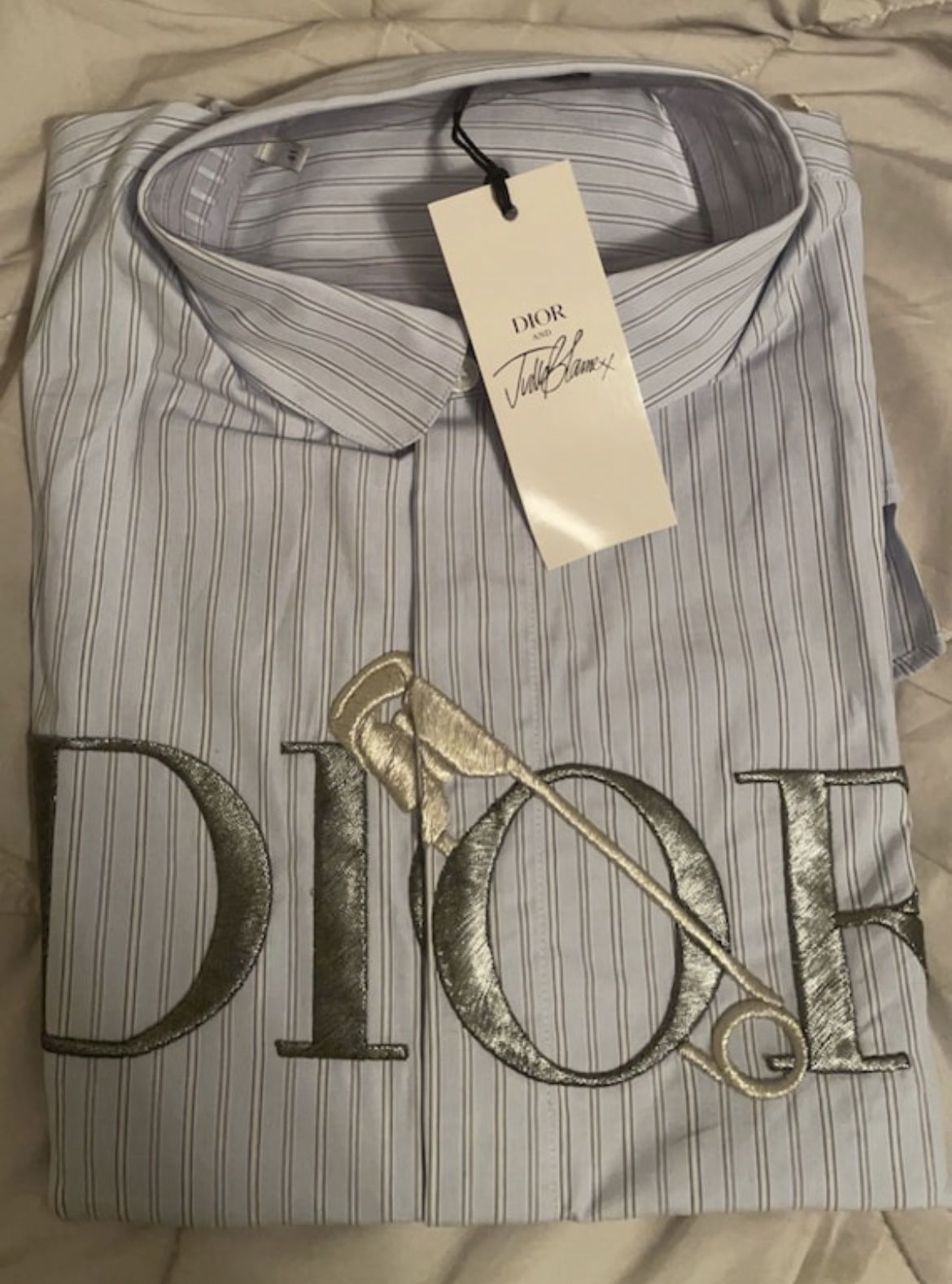 DIOR Winter 2020 Men’s Button Up SIZE LARGE
