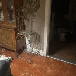 Home interior birdcage