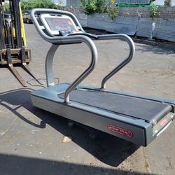 Star Trac Commercial Treadmill 