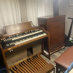 Hammond A-1 Organ With 122 Leslie Speaker