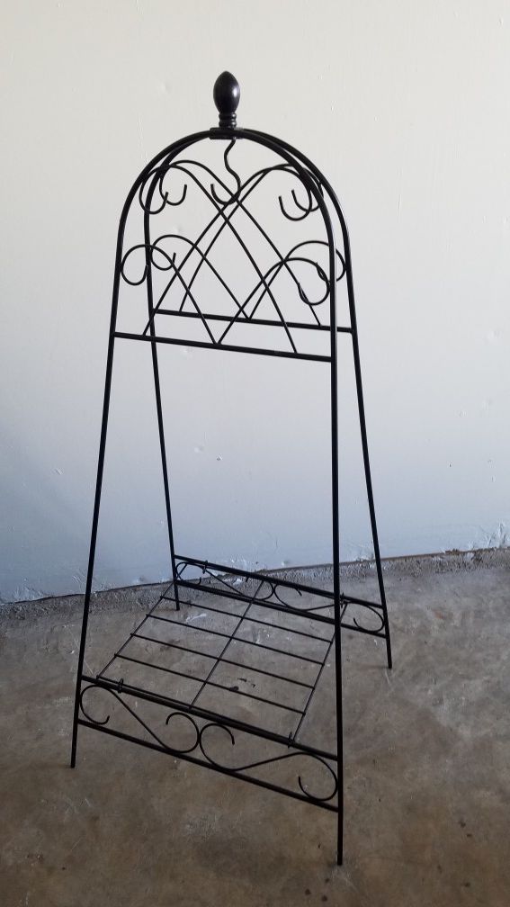 Plant stand