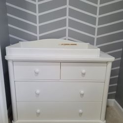 Changing Table/Dresser