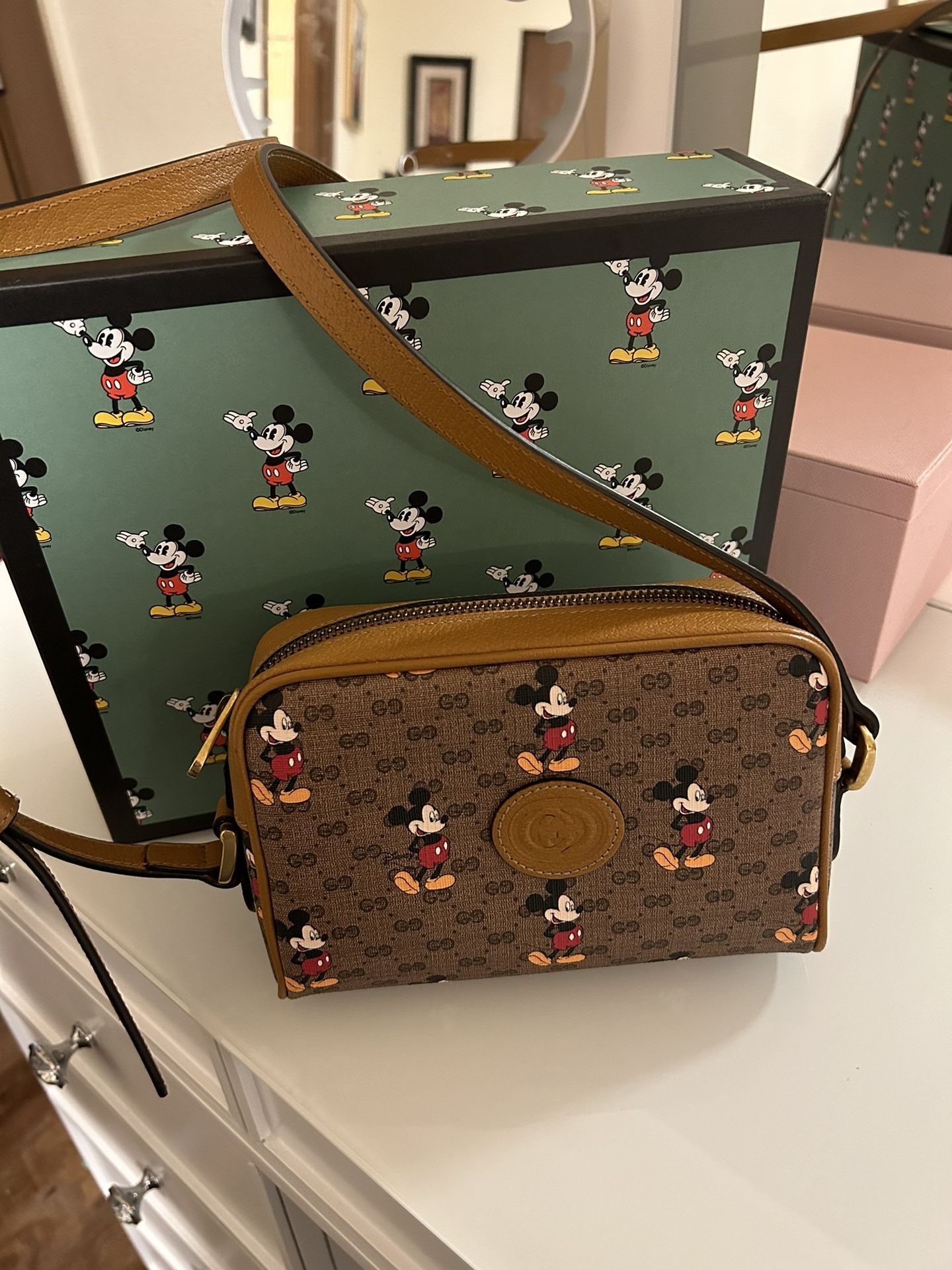 Authentic Gucci Purse 2020 Mickey Collection F
