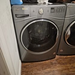Whirlpool Washer And Dryer Set