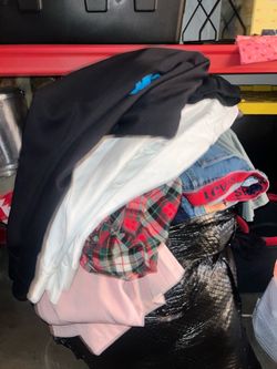 Lots of clothes  FREEEE