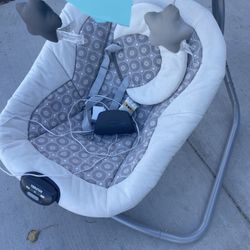 Graco Baby Swing 