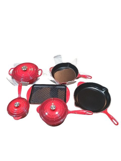 Le Creuset Set Of Red Cooking Ware 6 Complete Sets (9 Total Pieces)