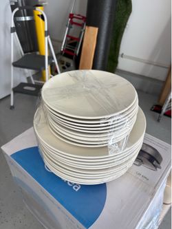 White Plates (China) 20 pieces