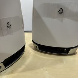 NETGEAR - Orbi AX4200 Tri-Band Mesh WiFi 6 System with 32x8 DOCSIS 3.1 Cable Modem (2-Pack) - White