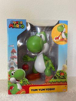 Super Mario Yum Yum Yoshi Figure by Jakks