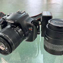 Canon EOS Rebel T3 12MP DSLR Camera 128GB Memory with 2 Lenses Kit