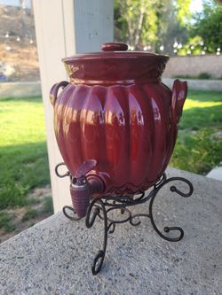 CELEBRATING HOME Berry Stoneware Beverage Dispenser w Spout & Metal Stand