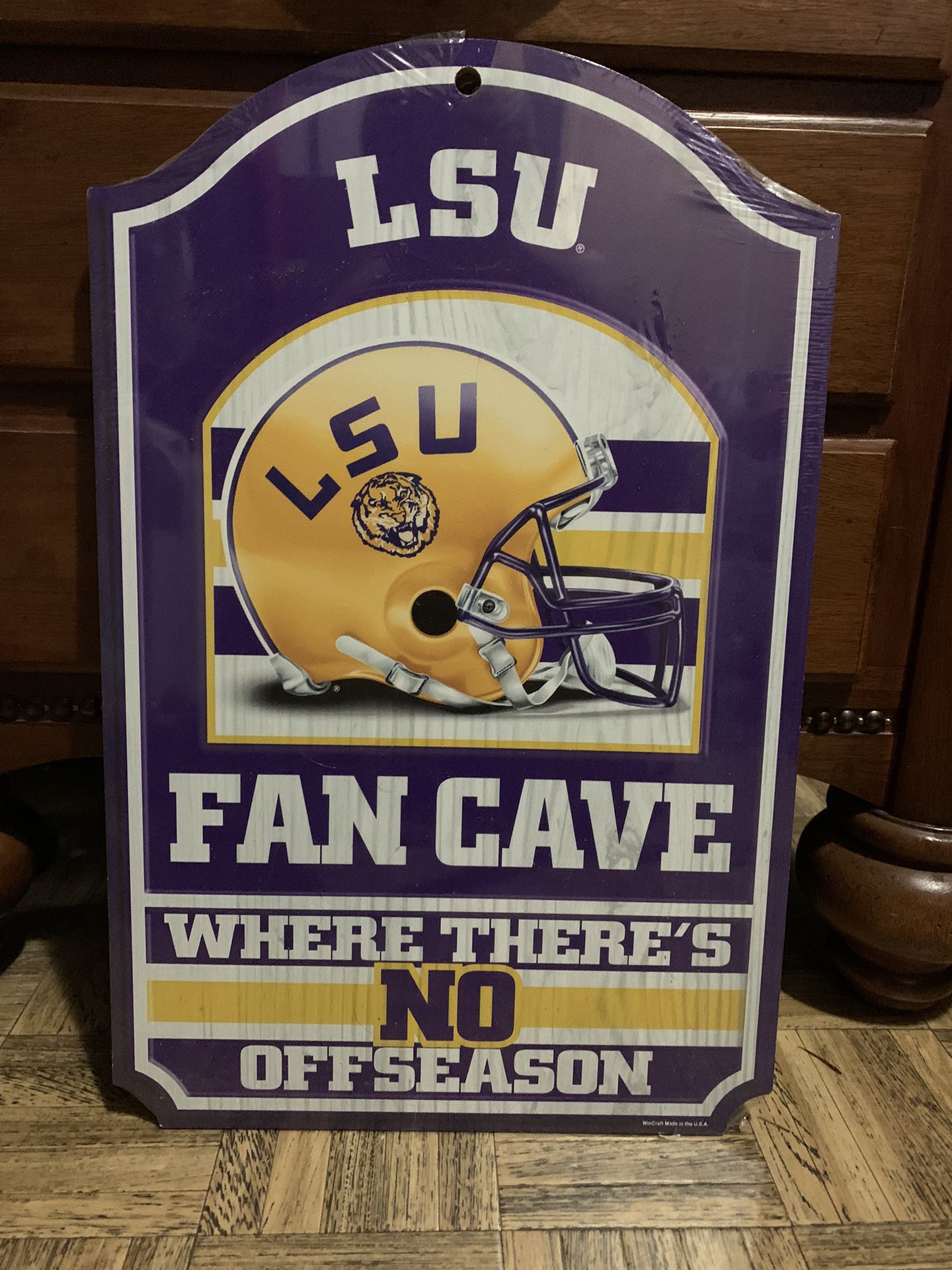 Louisiana State University signs!
